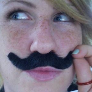 Meet your Posher, Alicia